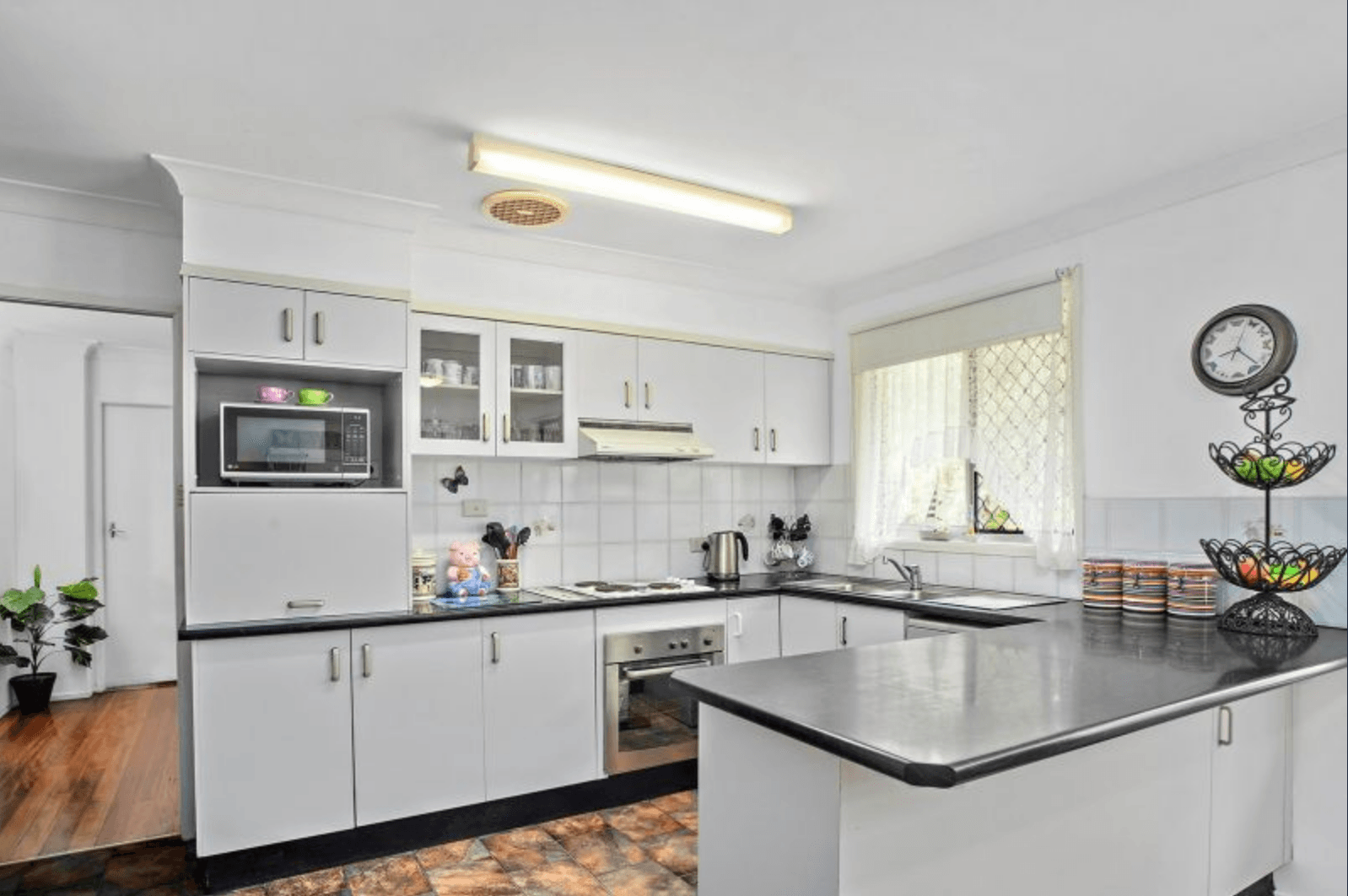 Property 75 Prince James Avenue, Coffs Harbour NSW 2450 image #4