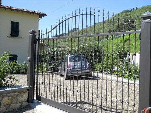 cancello in ferro battuto