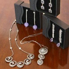 Orecchini e collane in argento
