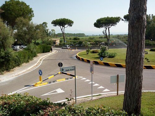 vista dall'alto di un incrocio
