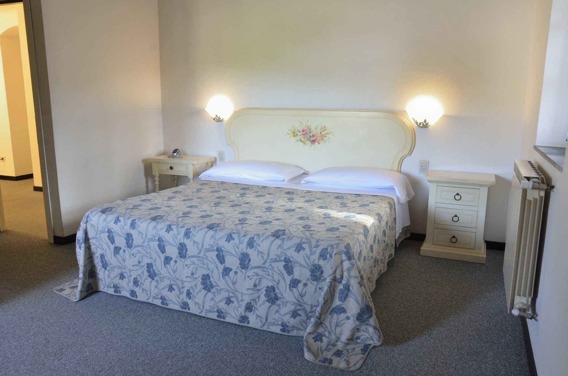 elegant double room