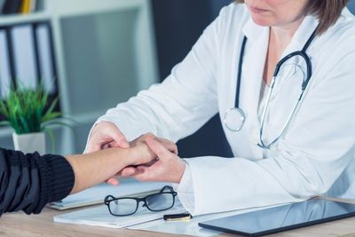 medico specializzato in ortopedia