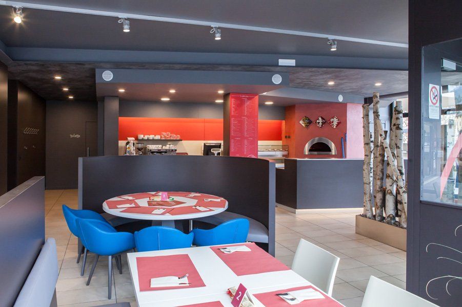 ristorante con forno a legna