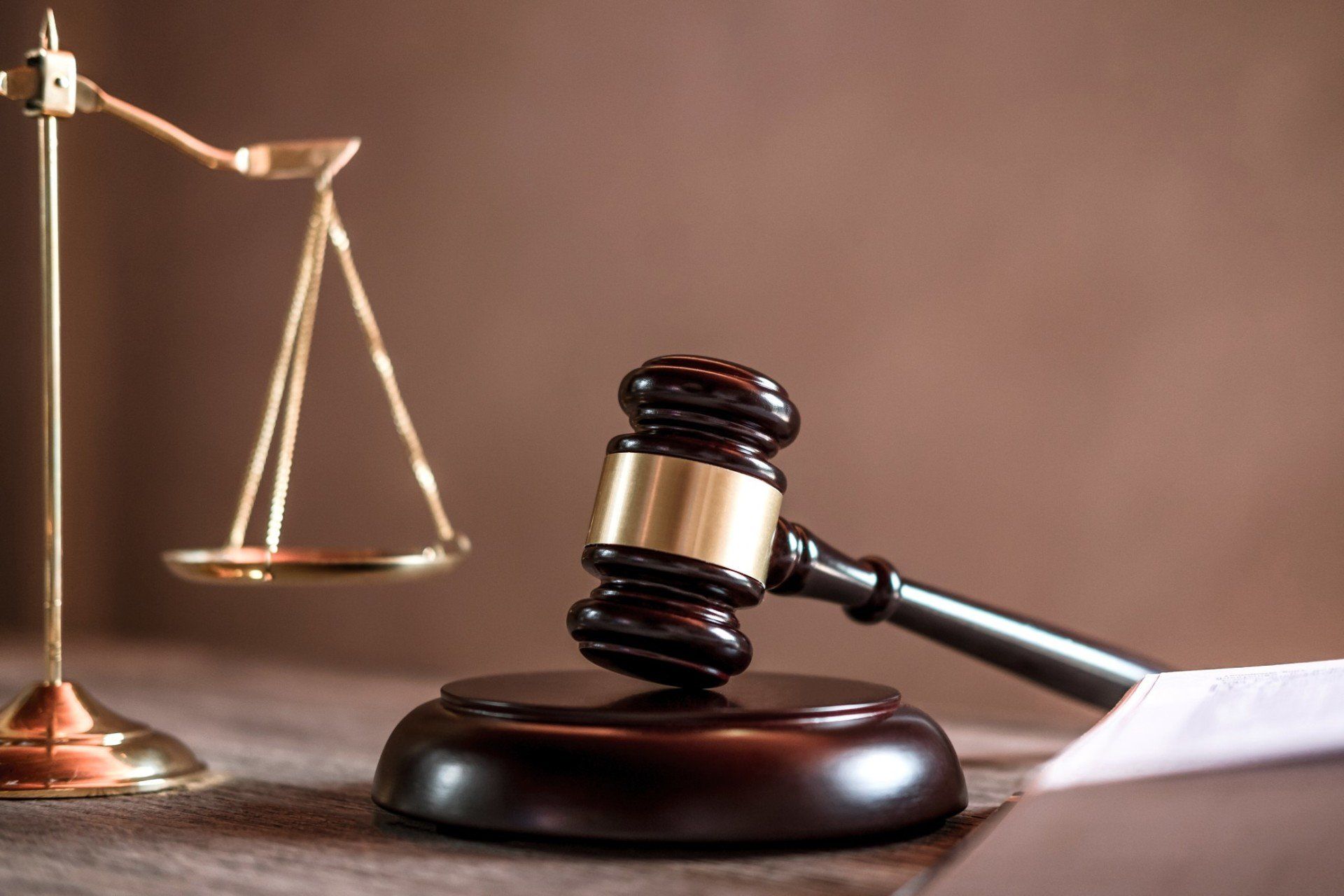 judge gavel with law justice scale