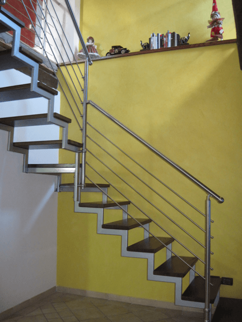 Scala in Ferro,Gradino in Legno, Ringhiera in Acciaio Inox, Piancastagnaio