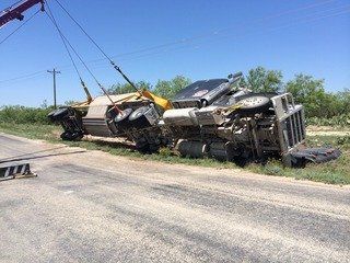 Tractor-trailer towing for a wreck in Winters, TX