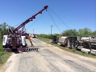 Towing company offering wrecker service for tractor trailers in Big Lake, TX