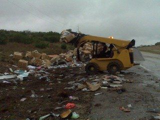 Tow truck service providing auto recovery and cleanup in Winters, TX