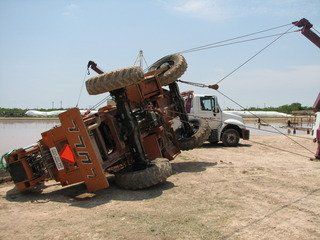 Tow truck service for heavy equipment in San Angelo, TX