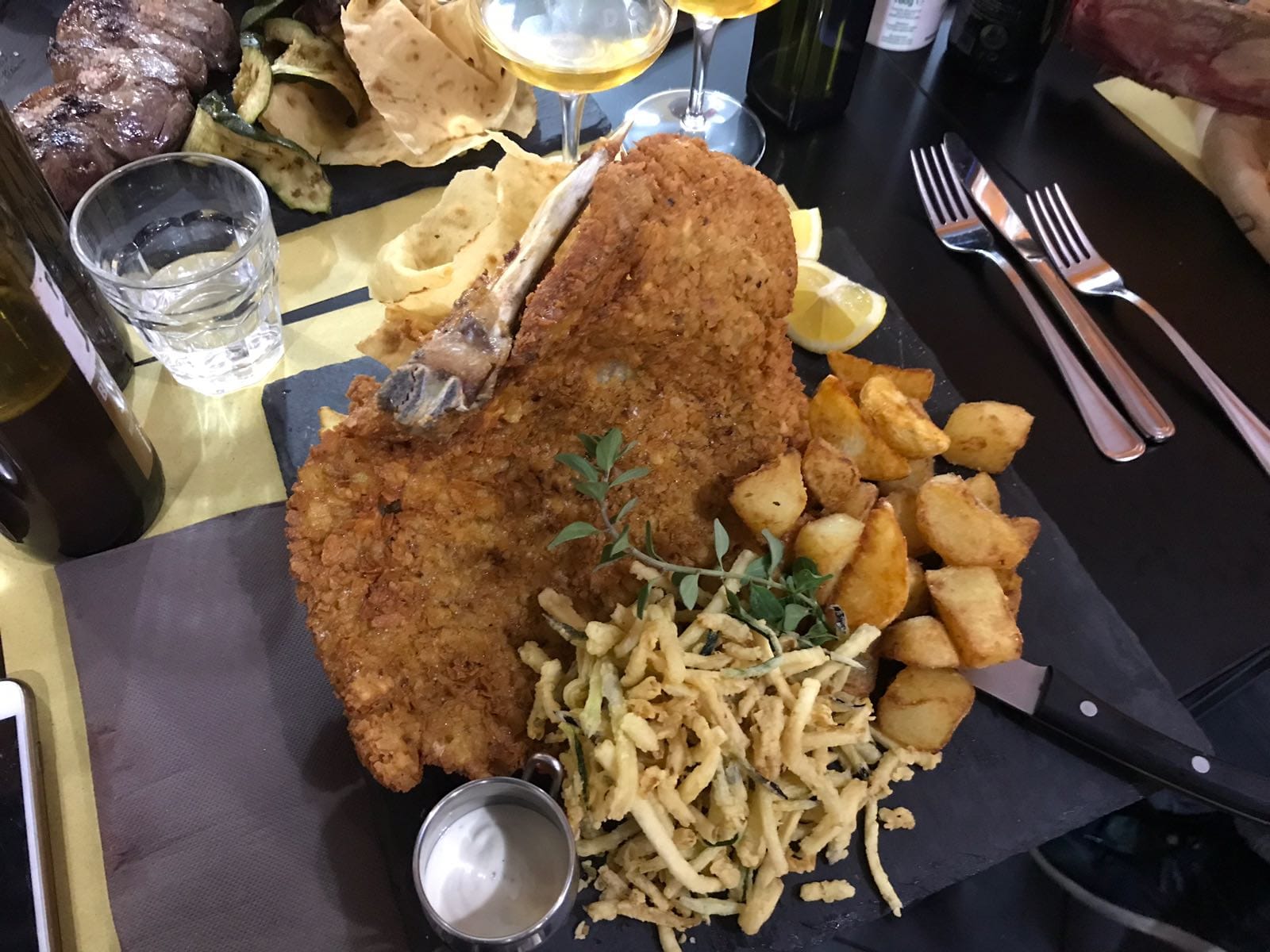 Cotoletta impanata con patate
