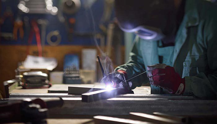 saldatura in ferro in officina