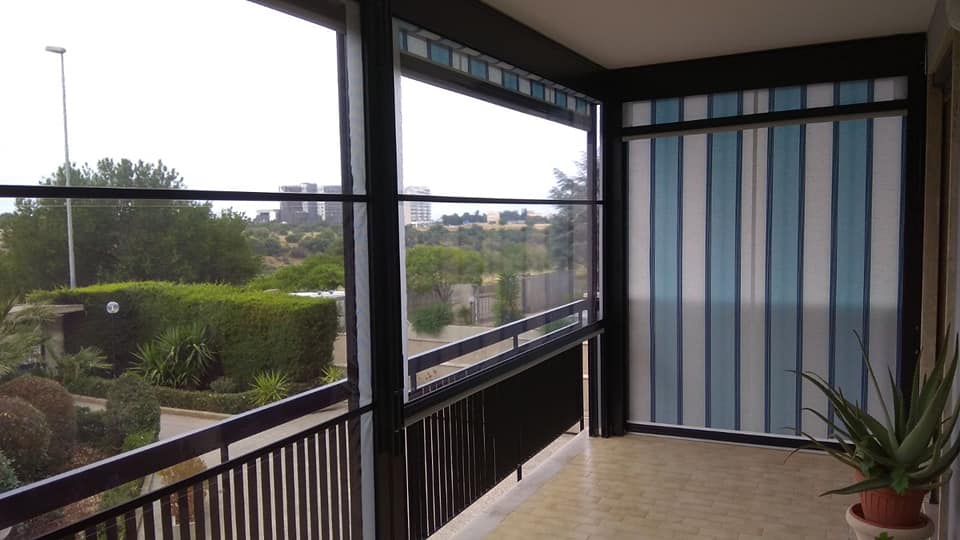 parapetto balcone in vetro