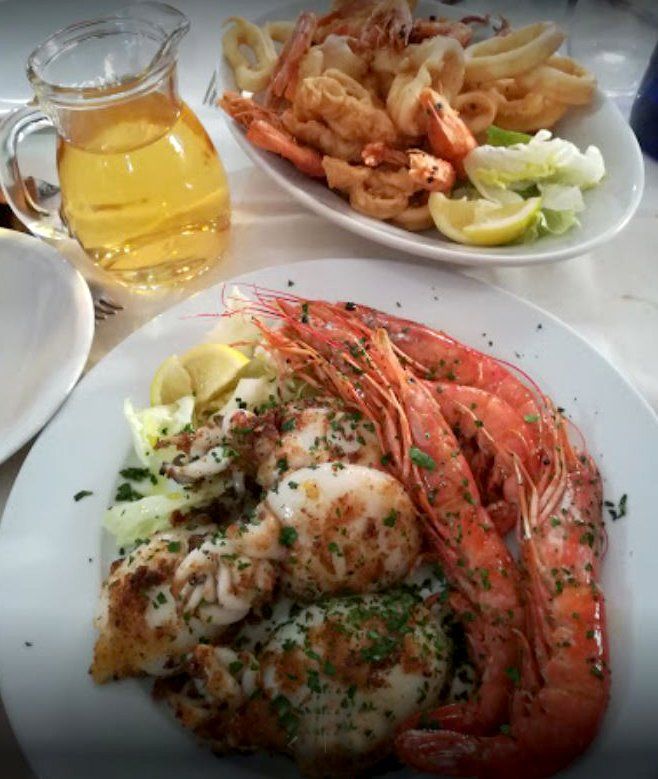 Due piatti di pesce