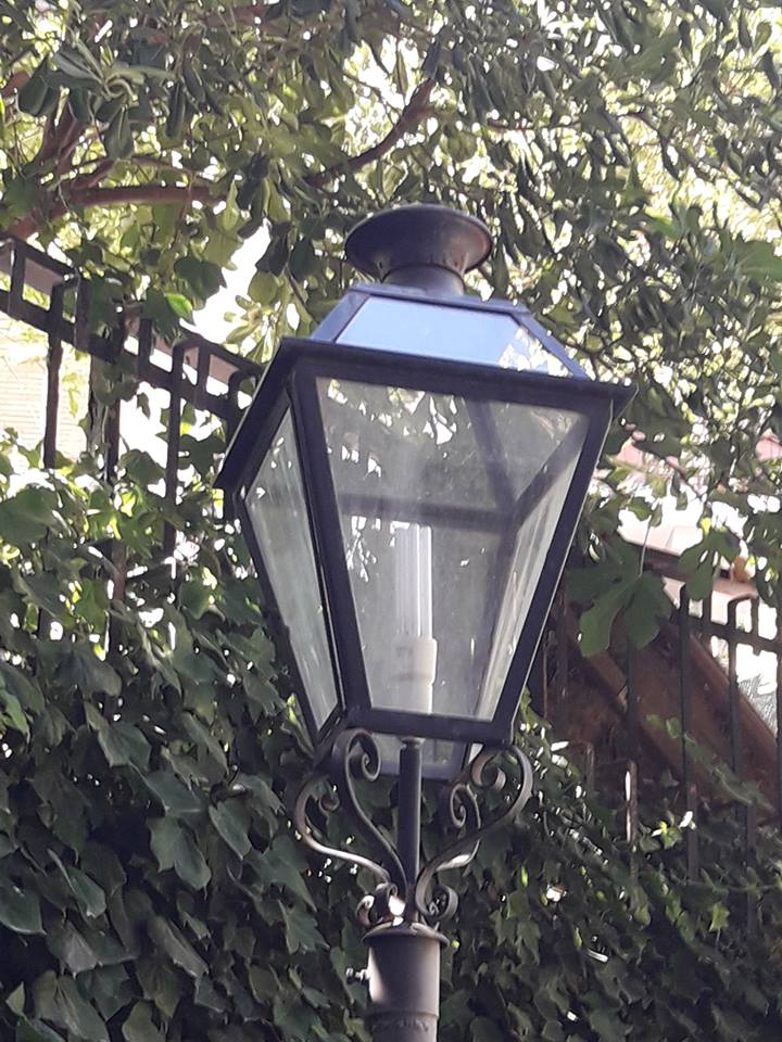lampada in ferro battuto