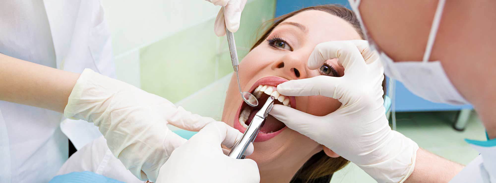 Atraumatic Extraction Treatment by Nassau County Periodontist Dr. Stephanie Sfiroudis DDS, MS