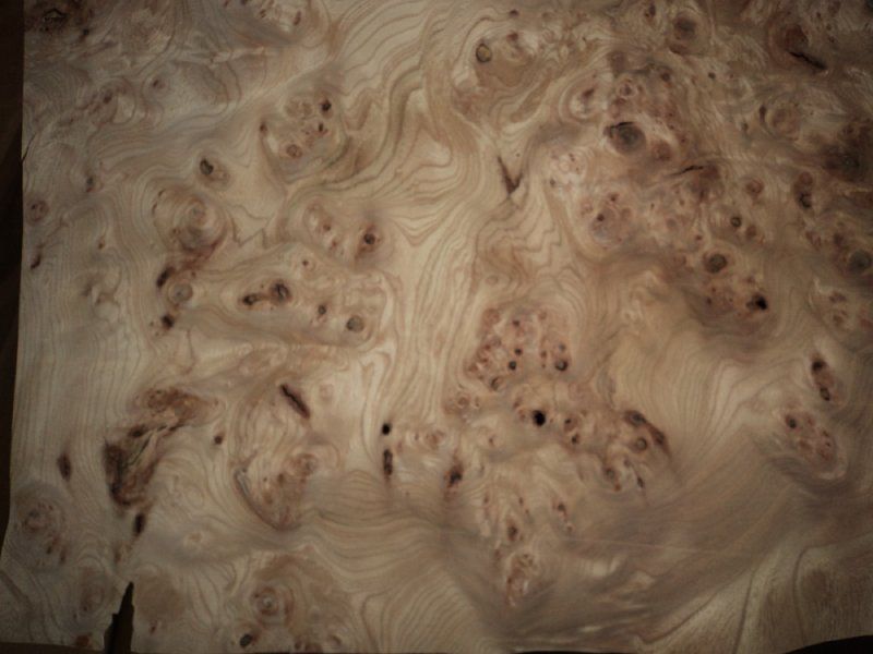 Listelli di parquet in lavorazione