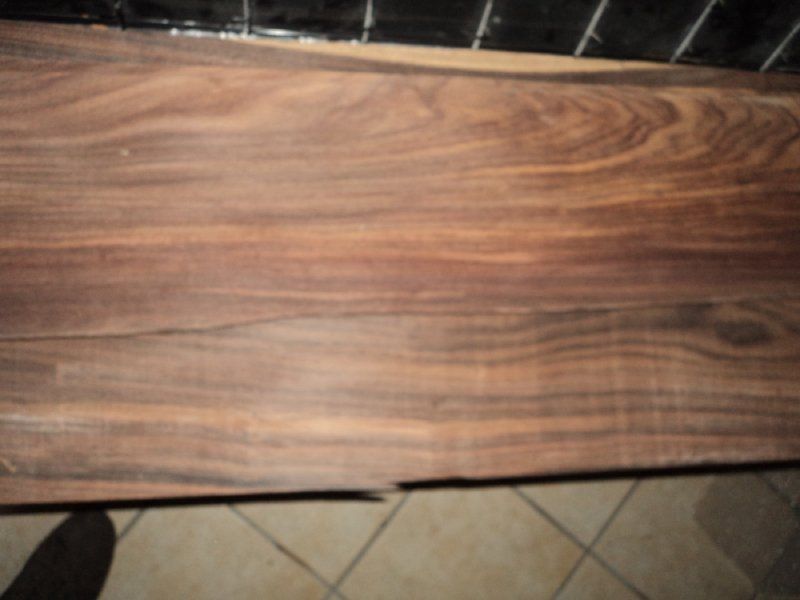 Assemblaggio listoni di legno