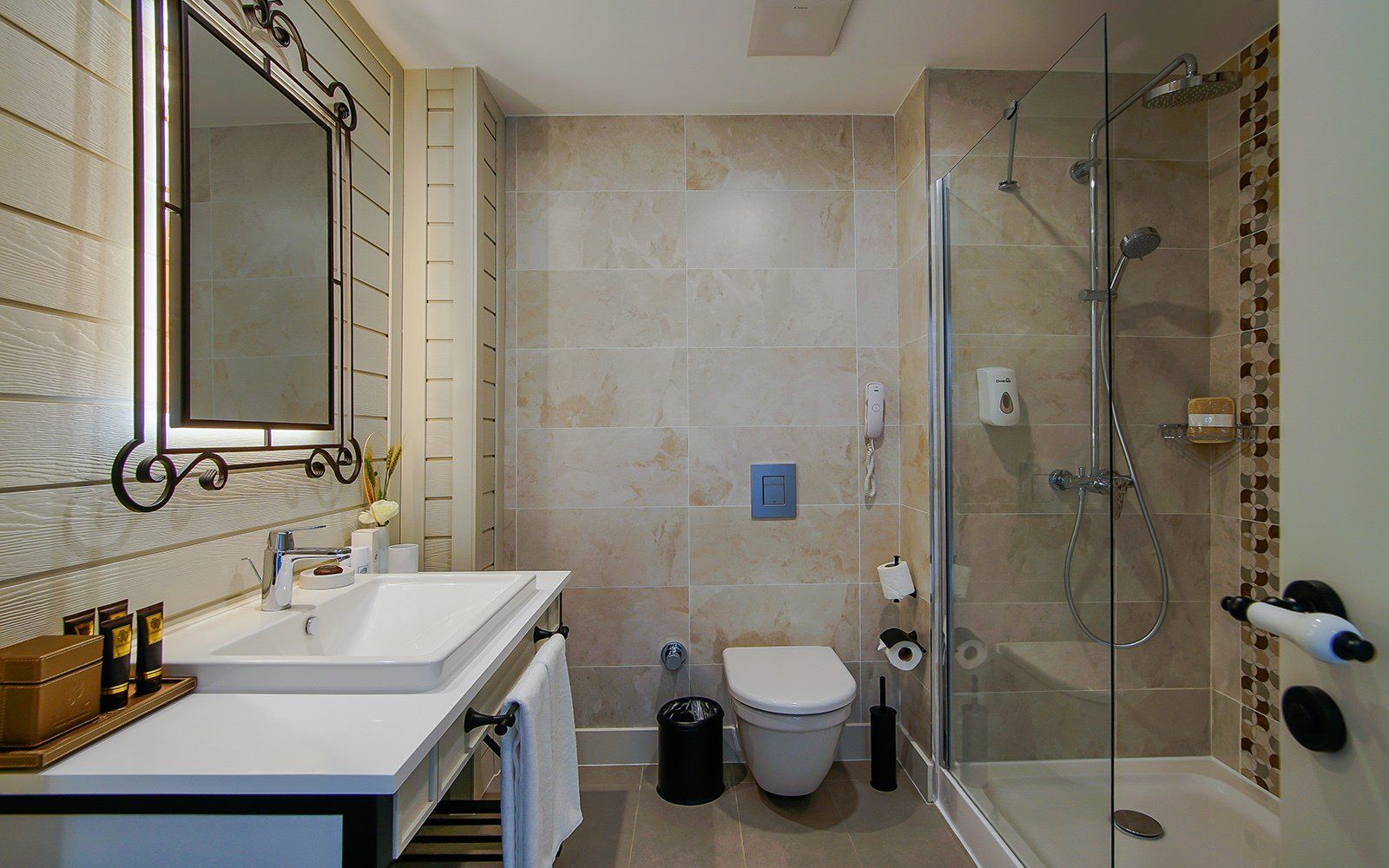 Limak Cyprus Deluxe Hotel , Rooms & Suites