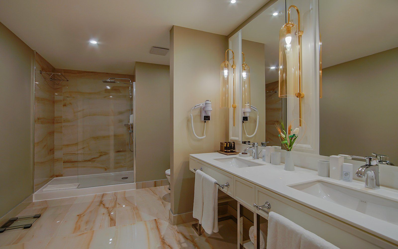 Limak Cyprus Deluxe Hotel , Rooms & Suites