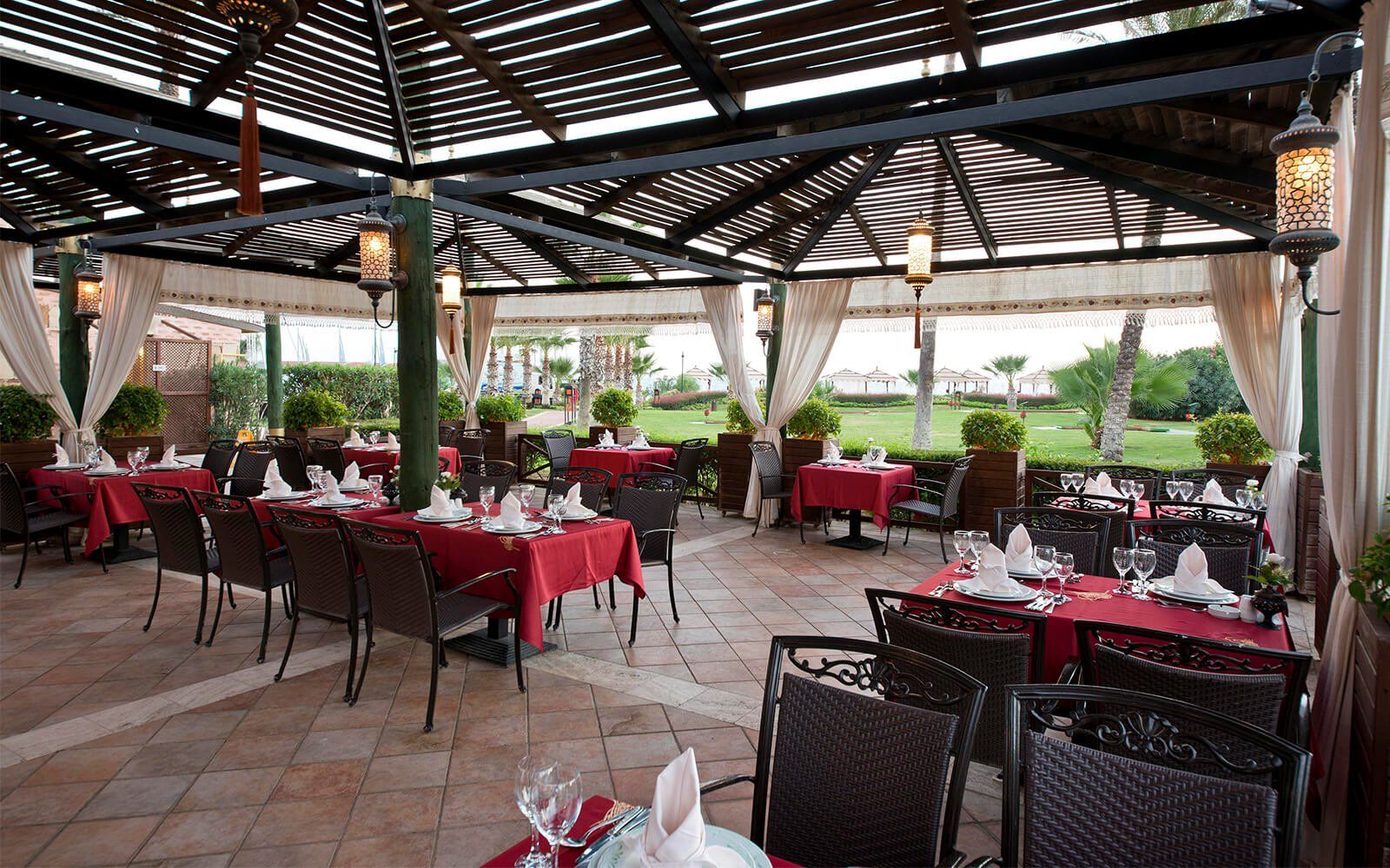 Limak Arcadia Sport Hotel & Resort , Restaurants