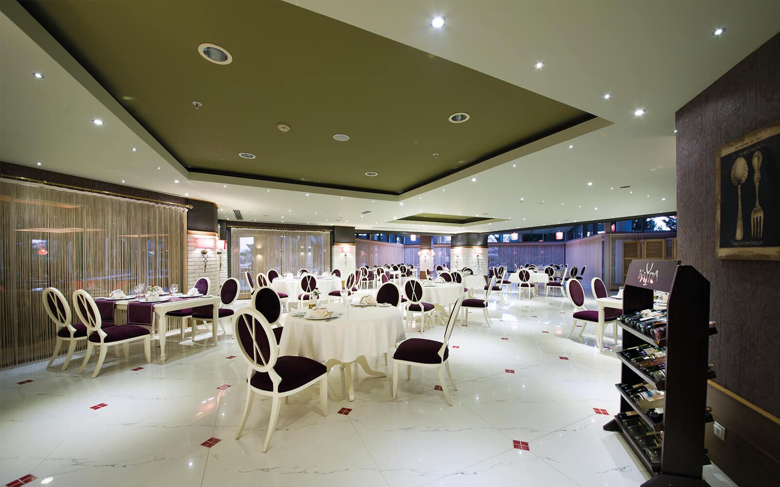 Limak Lara Deluxe Hotel & Resort , Restaurant
