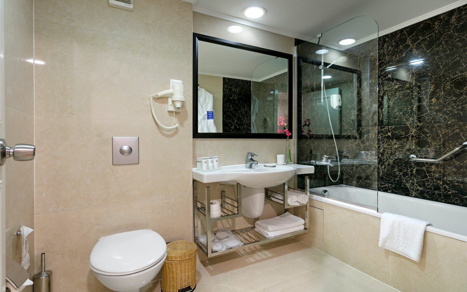 Limak Atlantis Deluxe Hotel & Resort , Rooms & Suites