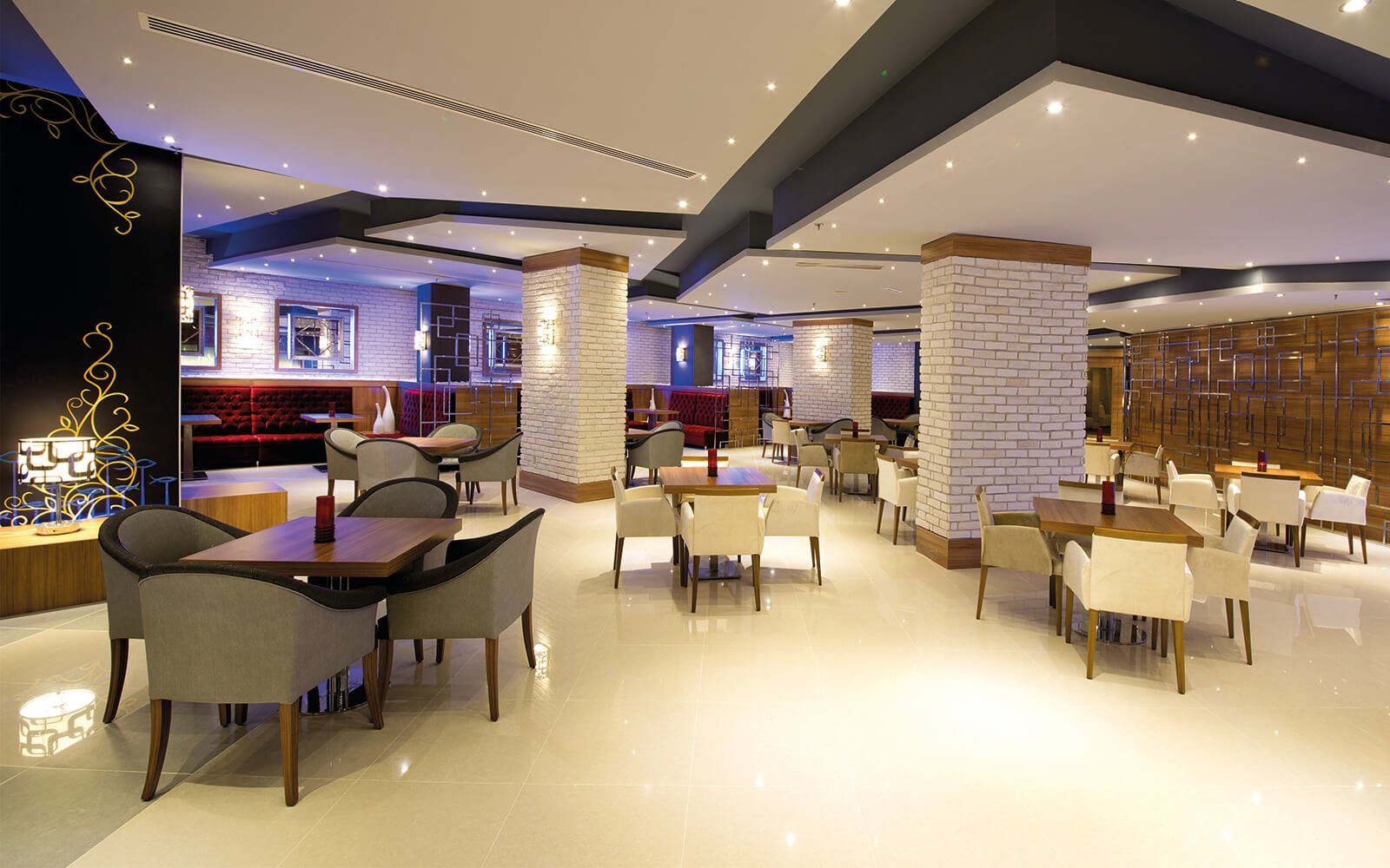 Limak Atlantis Deluxe Hotel & Resort , Restaurant & Bar