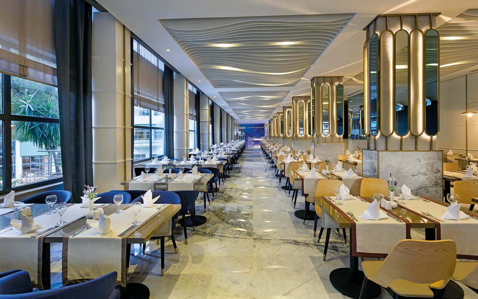Limak Atlantis Deluxe Hotel & Resort , Restaurant & Bar