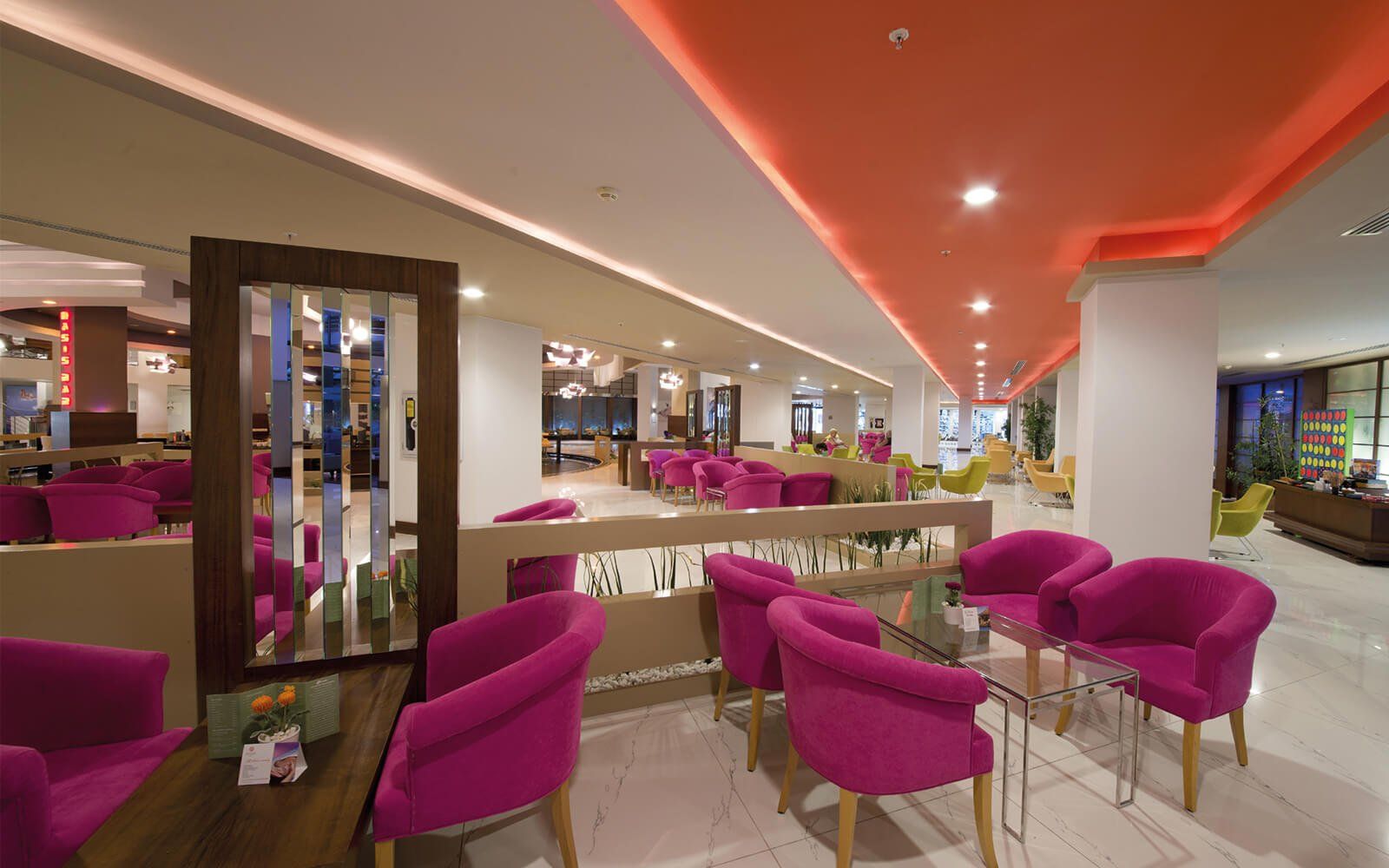 Limak Lara Deluxe Hotel & Resort , Restaurant