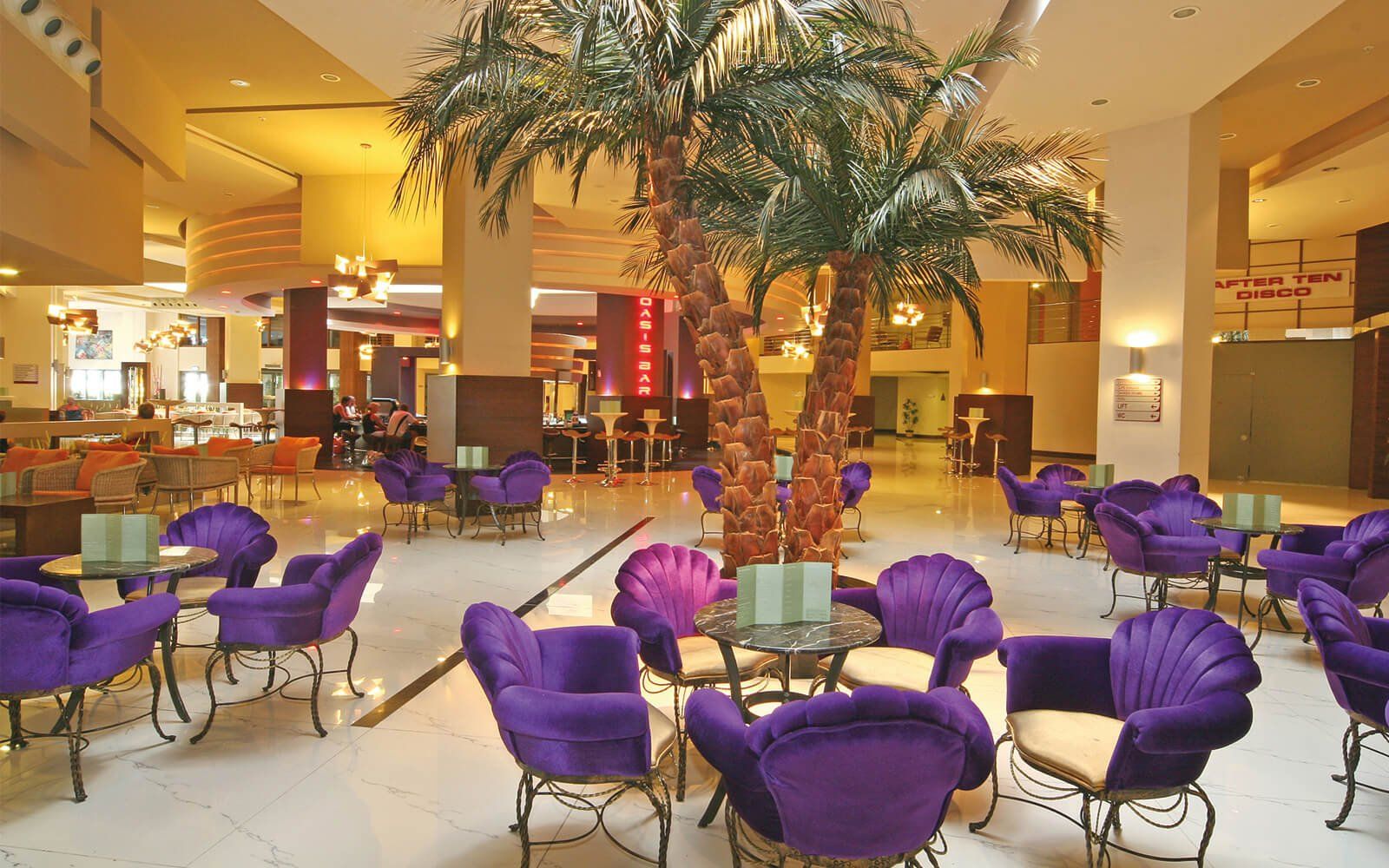 Limak Lara Deluxe Hotel & Resort , Restaurant