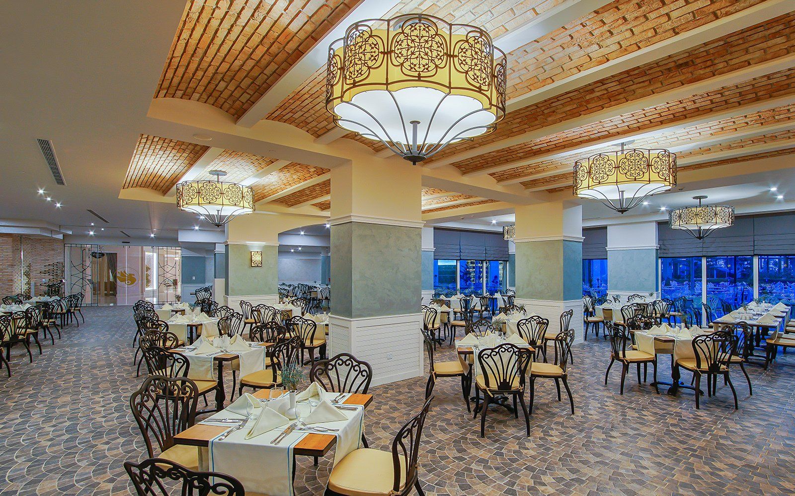 Limak Cyprus Deluxe Hotel , Restaurant & Bar