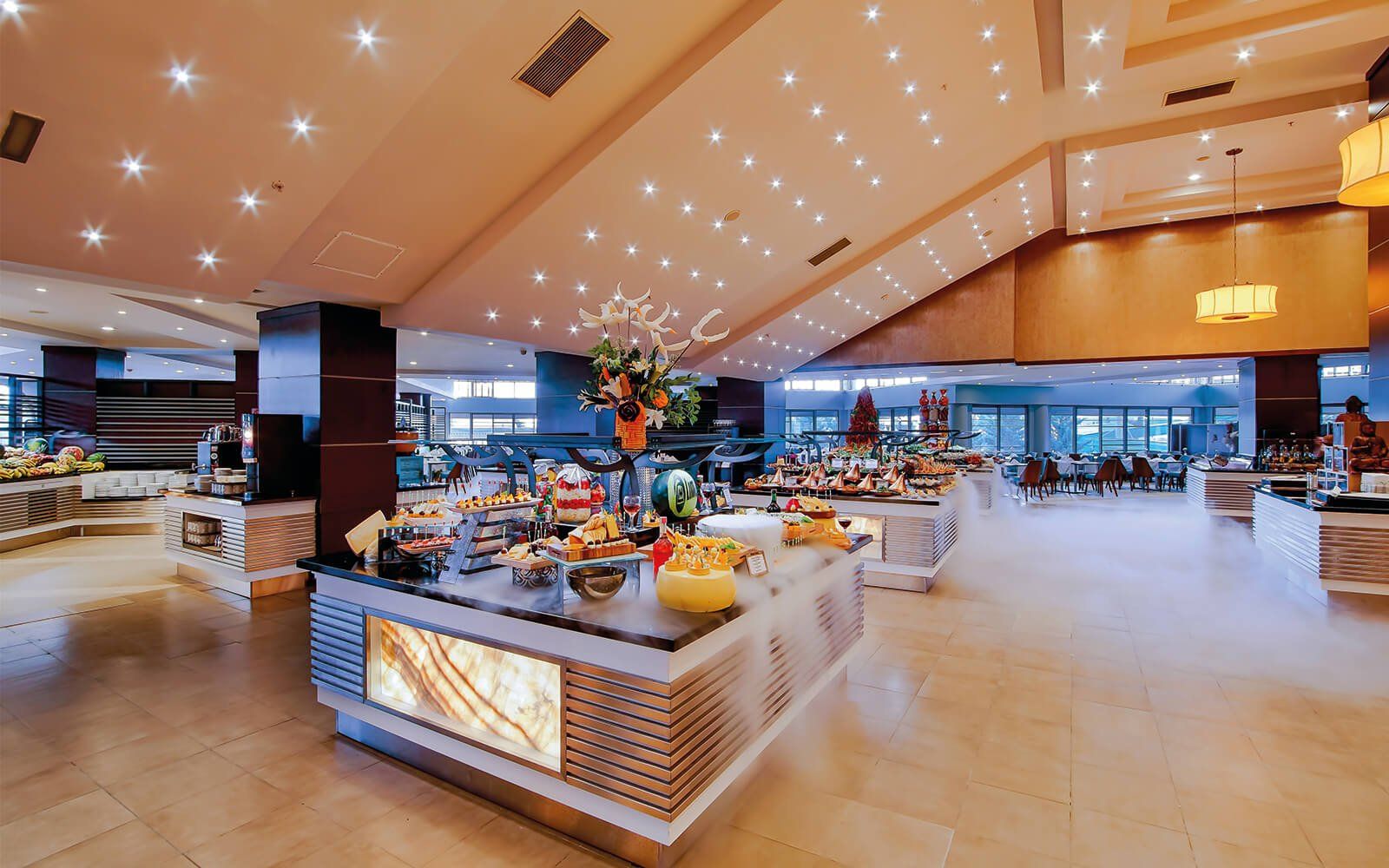 Limak Lara Deluxe Hotel & Resort , Restaurant