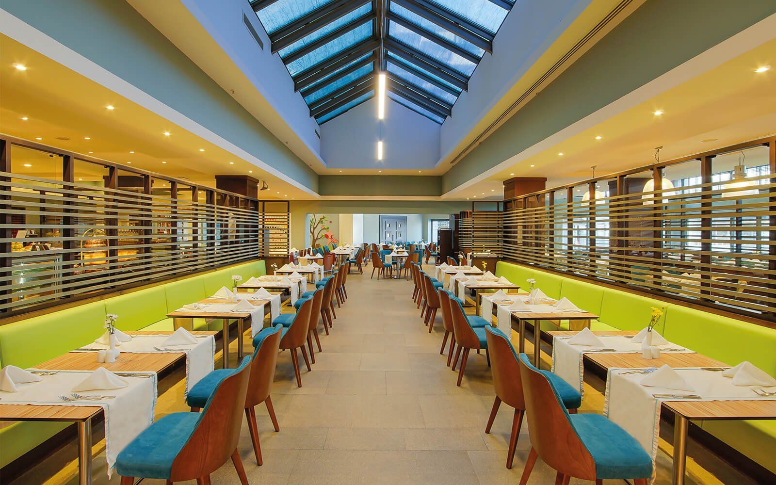 Limak Lara Deluxe Hotel & Resort ,  Restaurant & Bar