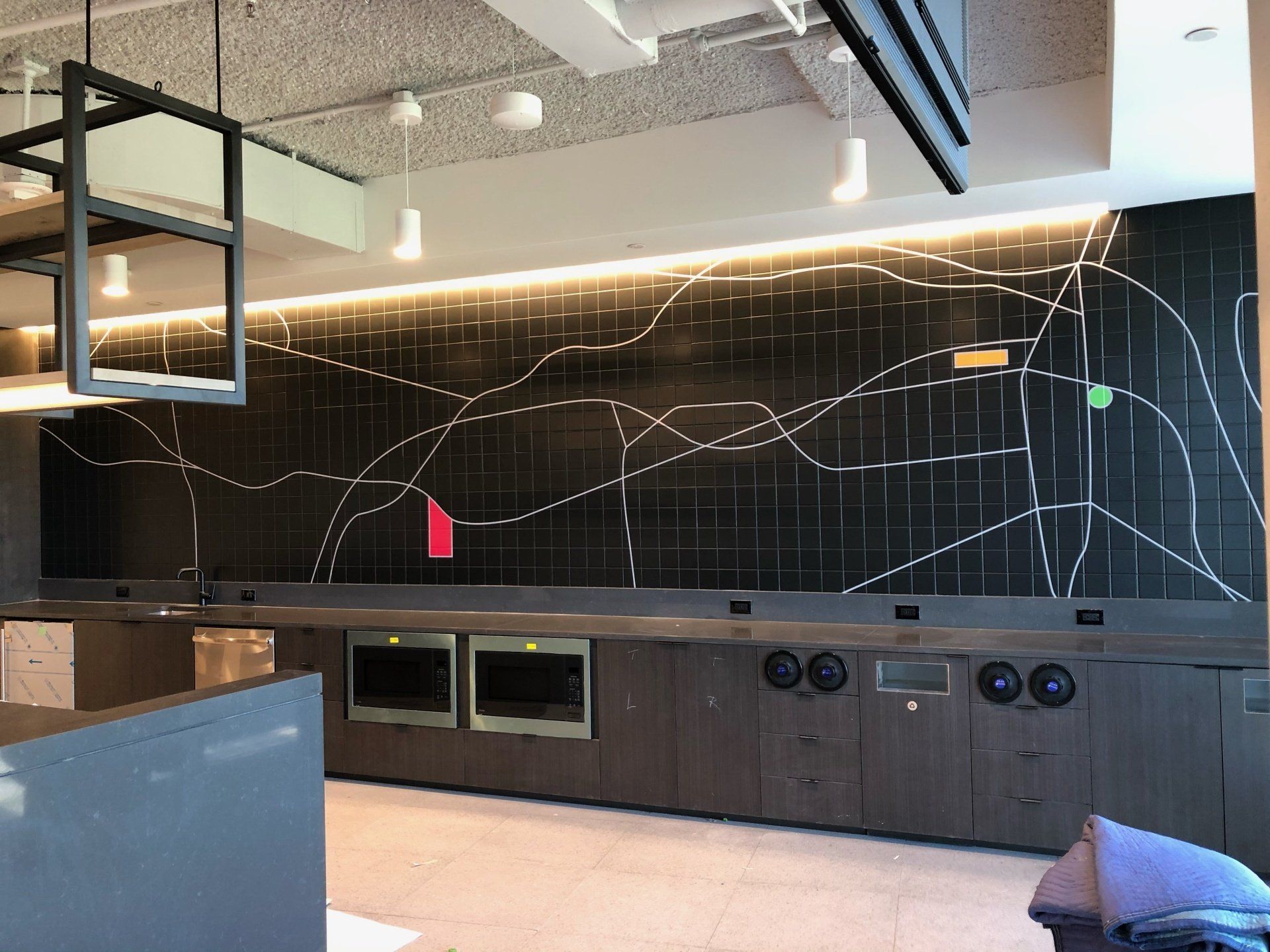 Wall Coverings, Column Wraps and Murals