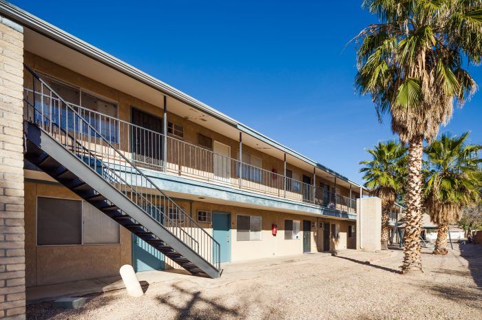 Casa De Caro Apartments