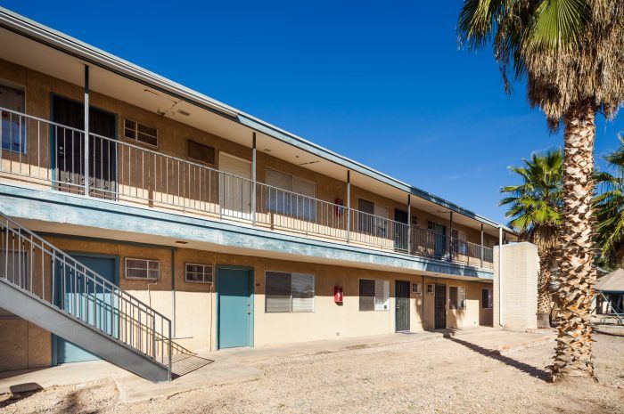 Casa De Caro Apartments
