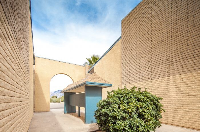 Casa De Caro Apartments