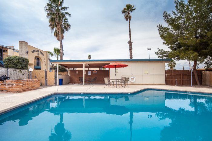 Casa De Caro Apartments
