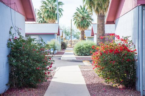 03-Pool-7439-Edit1