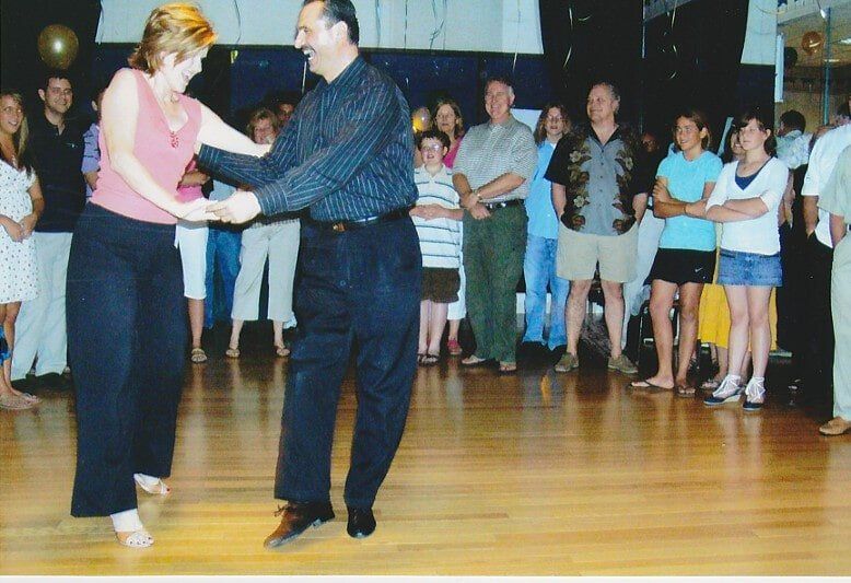 Dancing Dancing