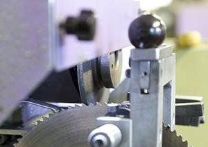 Preparando un disco di sega