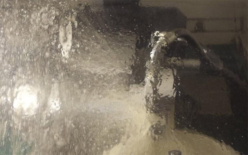 Acqua per raffreddare l'acciaio