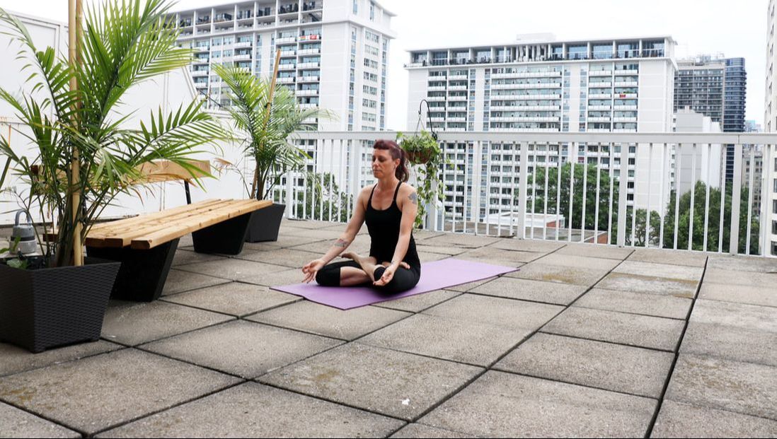 melanie schorr in lotus pose
