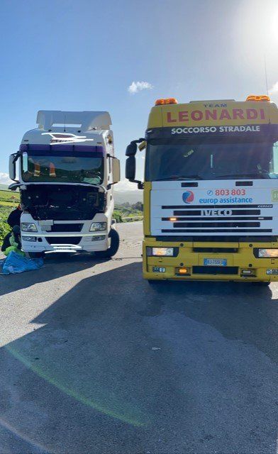 recupero di camion su strada