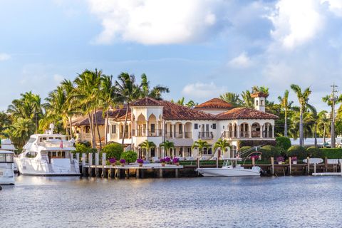 Floor care and cleaning services with washing mop - Naples, FL - Naples Premier Home Watch, LLC Floor care and cleaning services with washing mop - Naples, FL - Naples Premier Home Watch, LLC