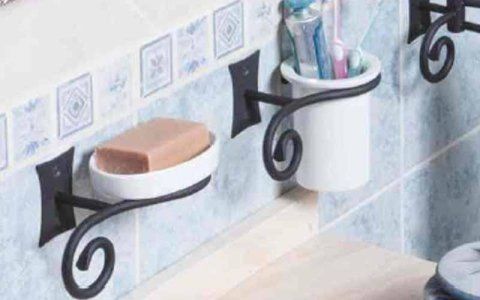 METAFORM Sanitari e arredo bagni