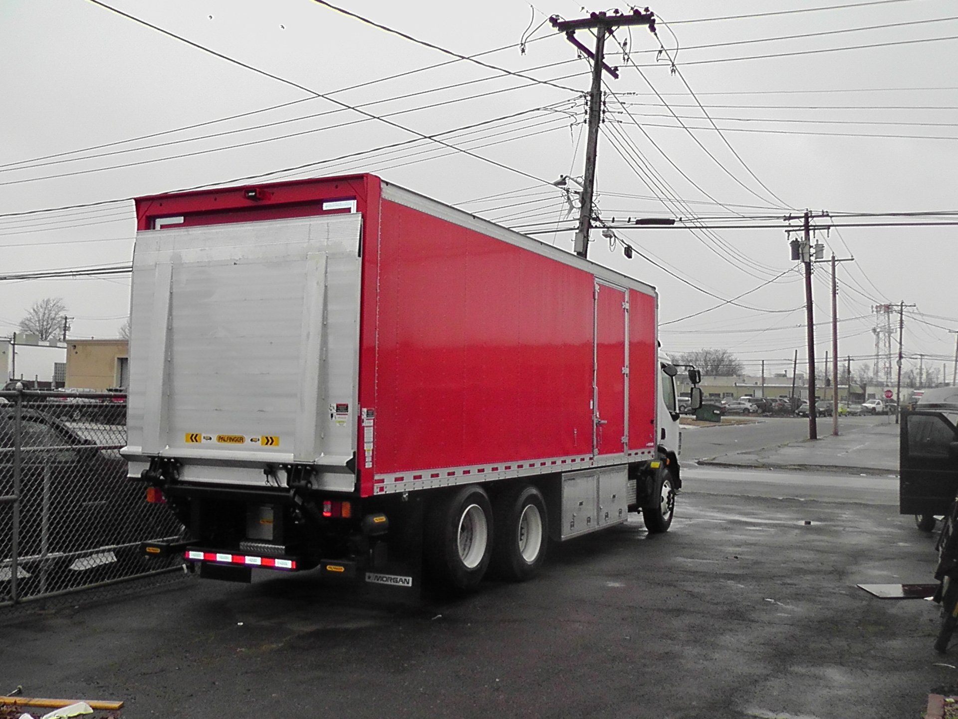Liftgates - Suburbia Truck & Trailer