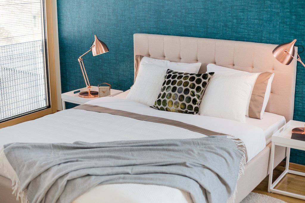 Wohngesicht-home-staging-hamburg-Schlafzimmer-Bett