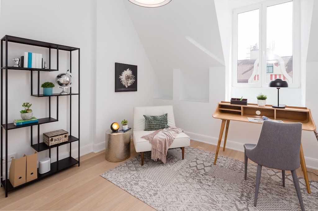 Arbeitszimmer nachher - mit einem Wohngesicht home staging