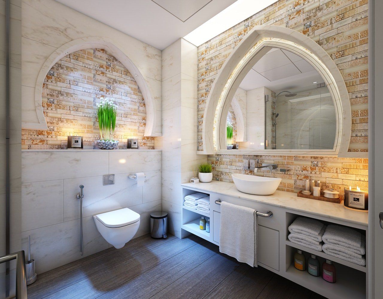 Beautiful architecture in small bathroom